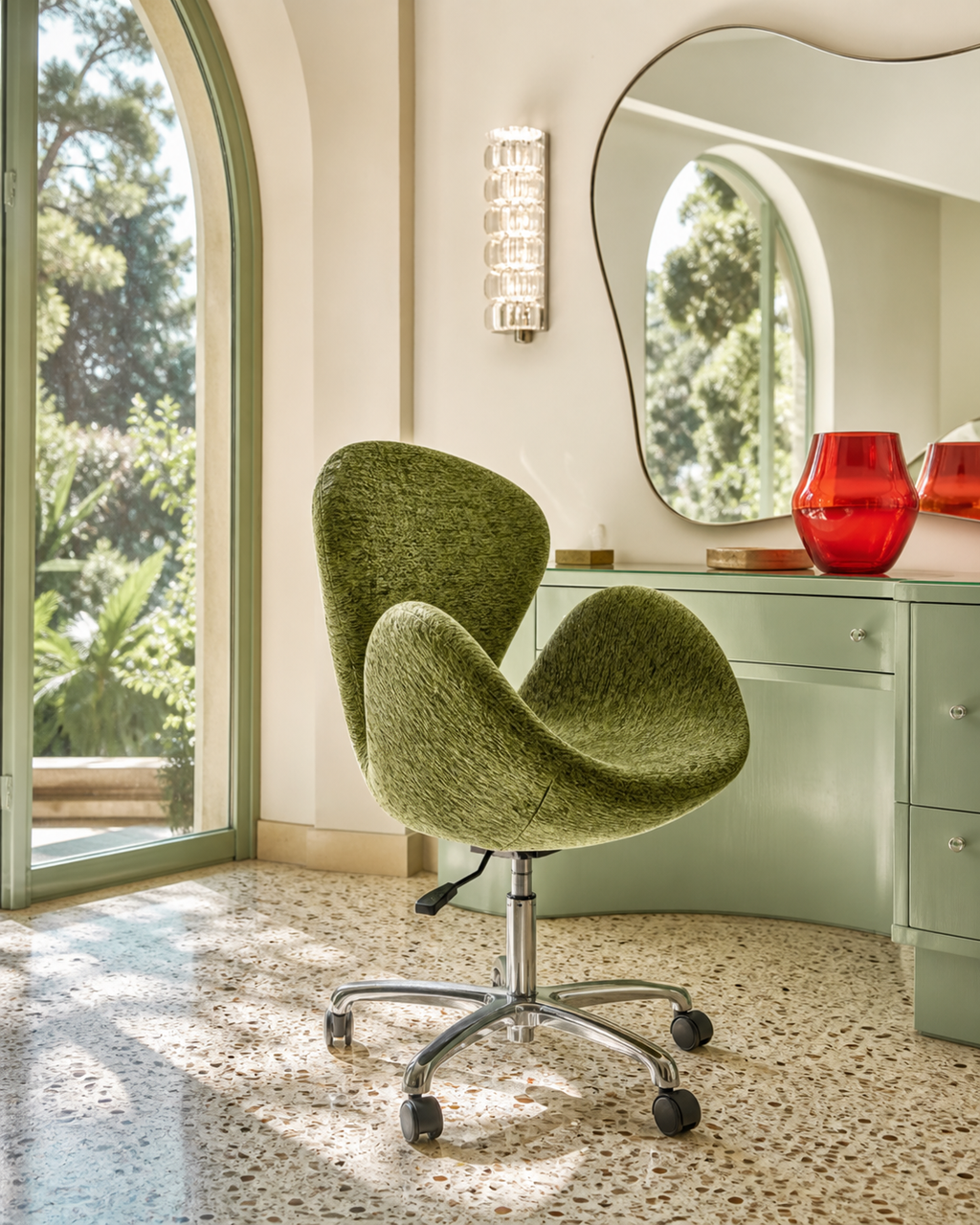 Swan Chair